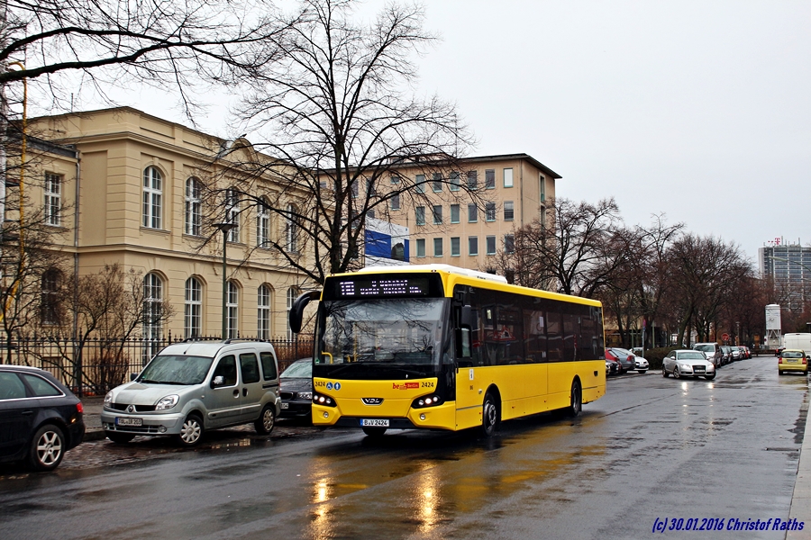 BVG 2424 - 2016-01-30 - ohne Werbung - Berlin Hertzallee - 110 U Bahnhof Oskar-Helene-Heim