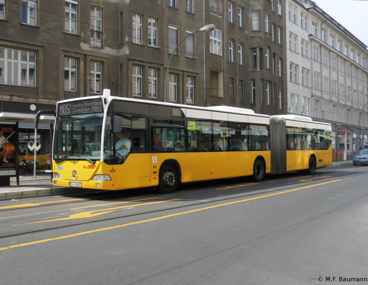 BVG 4047 - MB O 530 G ex Stuttgart, U Naturkundemuseum am 8.8.15