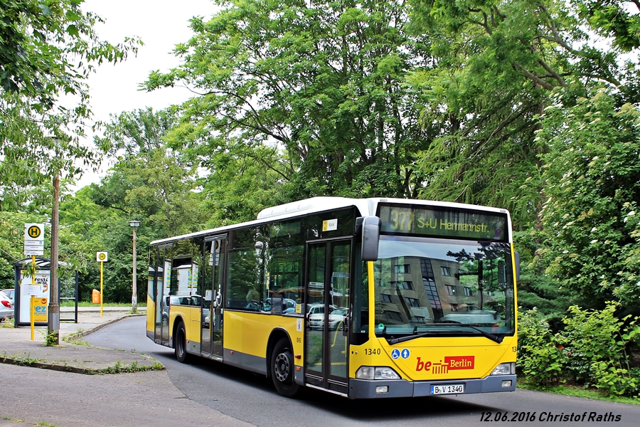 BVG Wagen 1340 auf Linie 377 nach S+U Hermannstraße - Berlin, S Plänterwald, Köpenicker Landstraße - am 12.06.2016 - Werbung: ohne