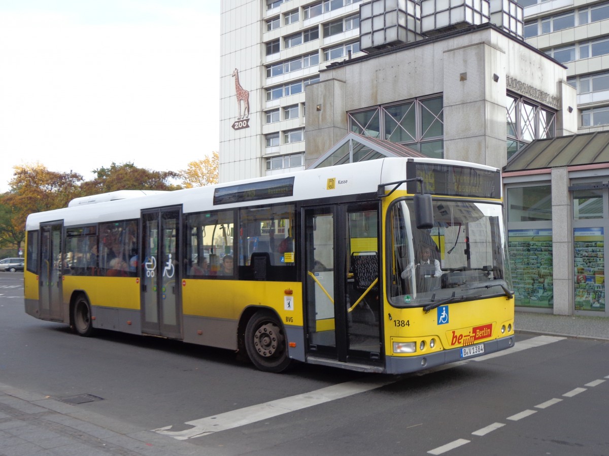 BVG Wagen 1384 - Volvo 7000 Bj.2002 als 249 Roseneck am 20.10.13 am Bahnhof Zoo