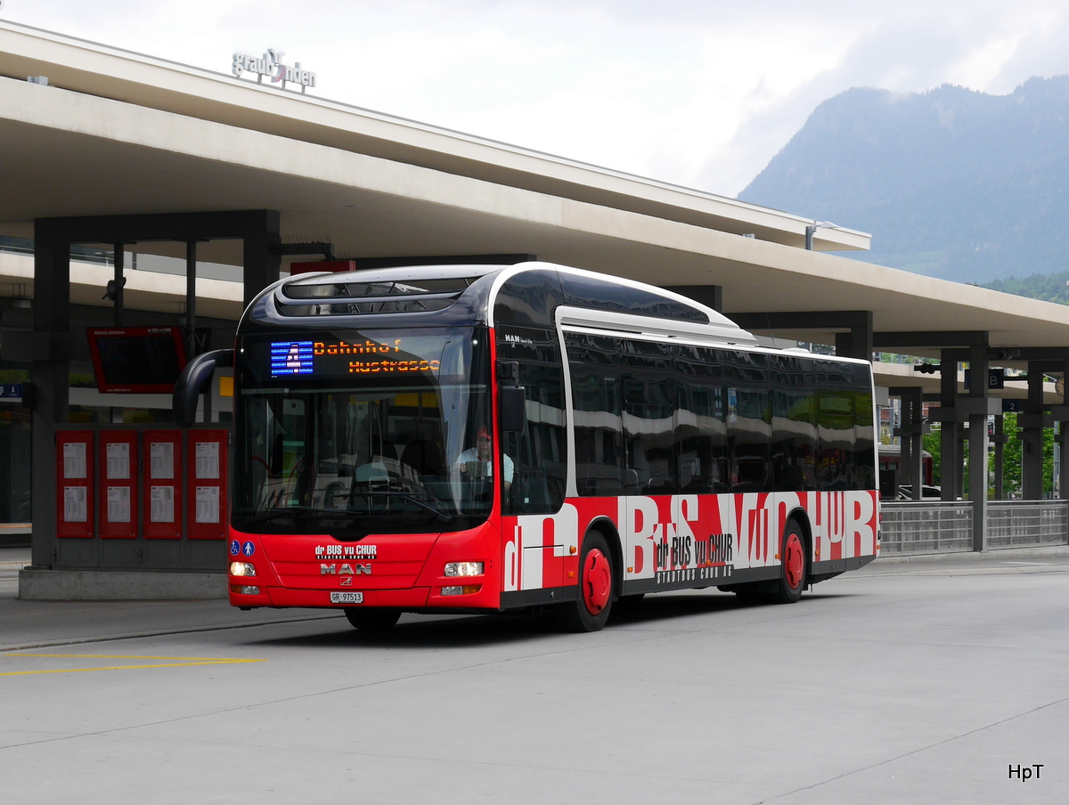 Chur Bus - MAN Lion`s City Hybrid  GR  97513 vor dem Bahnhof in Chur unterwegs auf der Linie 4 am 15.05.2016