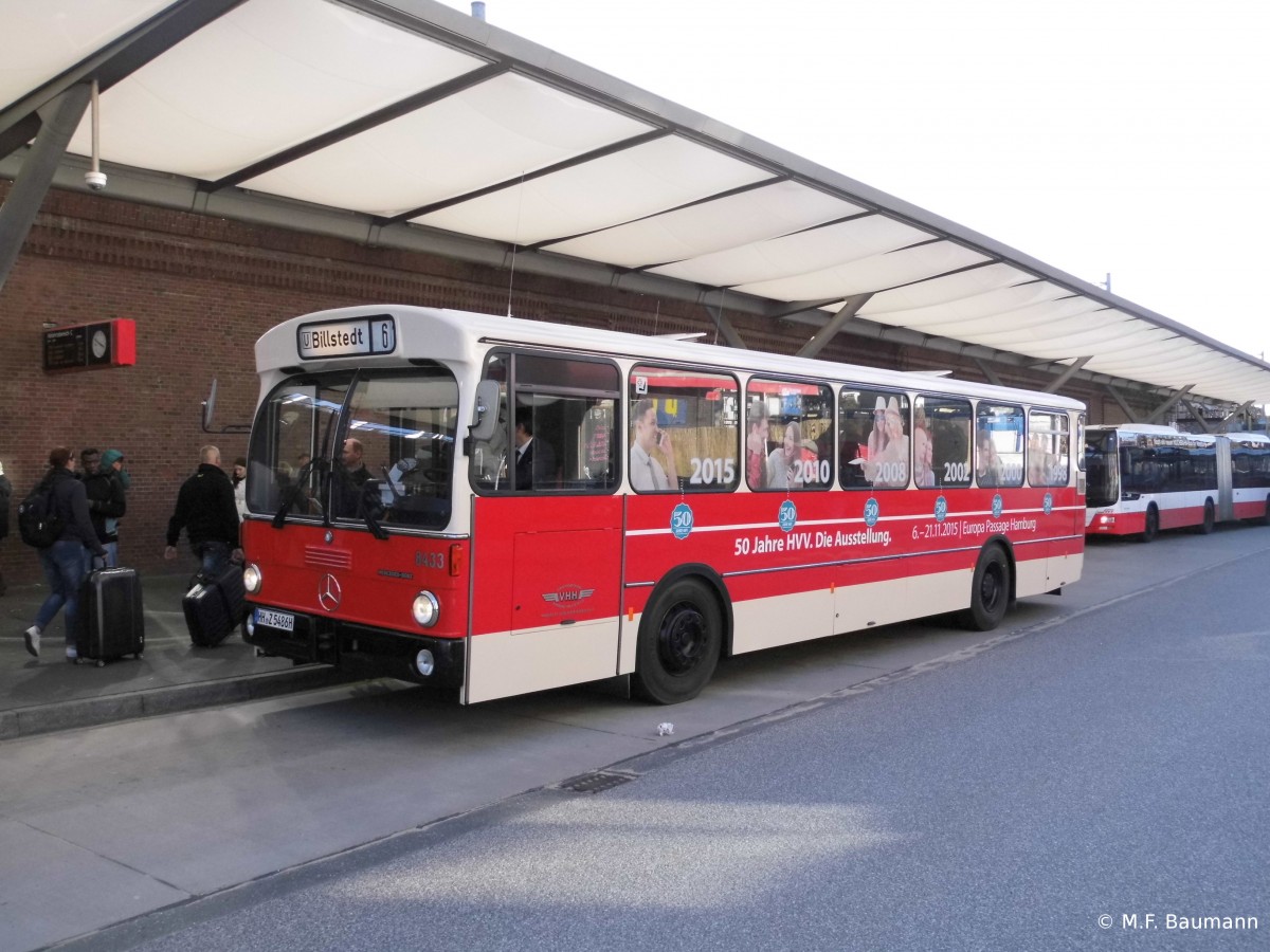 DB O 305 VHH Wg.8433 am Verkehrshistorischen Tag, Barmbek am 11.10.15