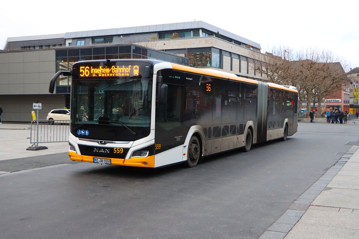 DB Regiobus Mitte MAN Lions City Wagen 559 am 31.12.25 am Höfchen in der Innenstadt