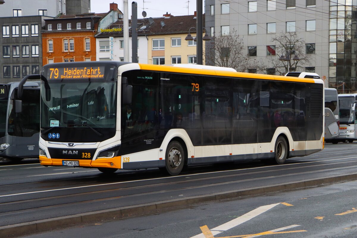 DB Regiobus Mitte MAN Lions City Wagen 328 am 16.02.26 in Mainz Hauptbahnhof