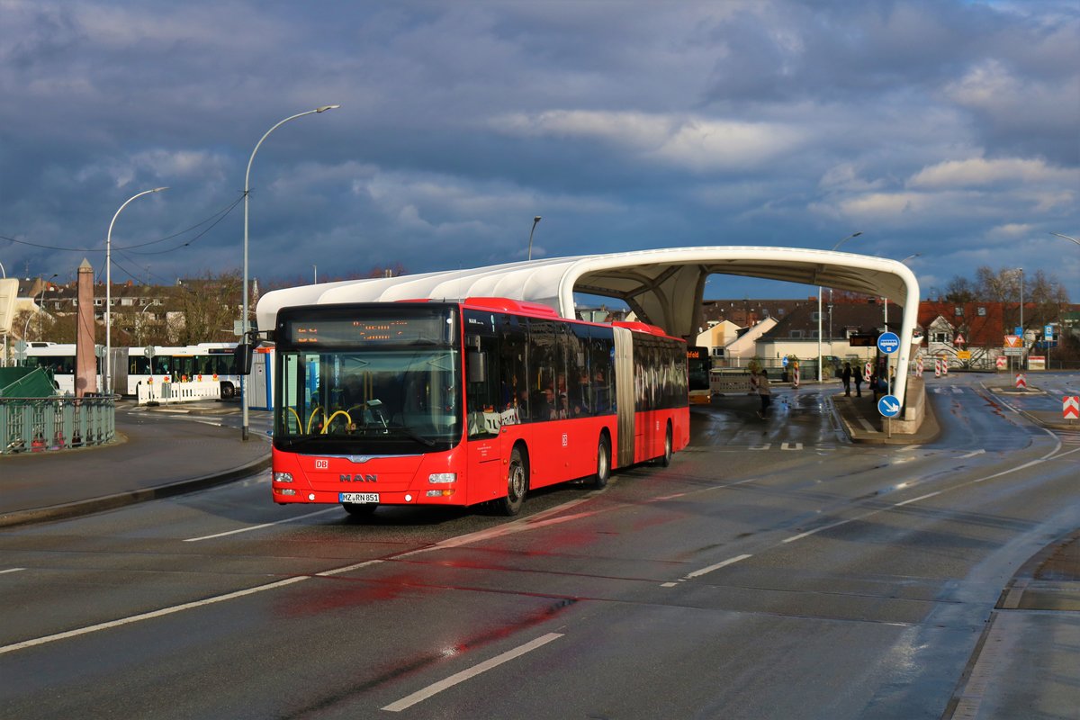 DB Rhein Nahe Bus MAN Lions City G am 18.01.20 auf der Theodor Heuss Brücke die zur Zeit für Autos gesperrt ist