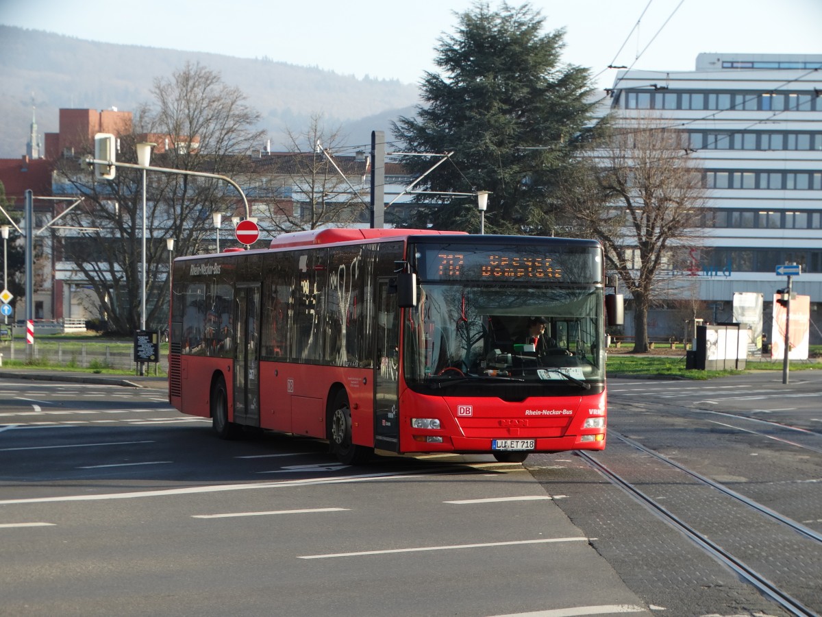 DB Rhein Neckar Bus MAN Lions City am 10.12.15 in Heidelberg auf der 717