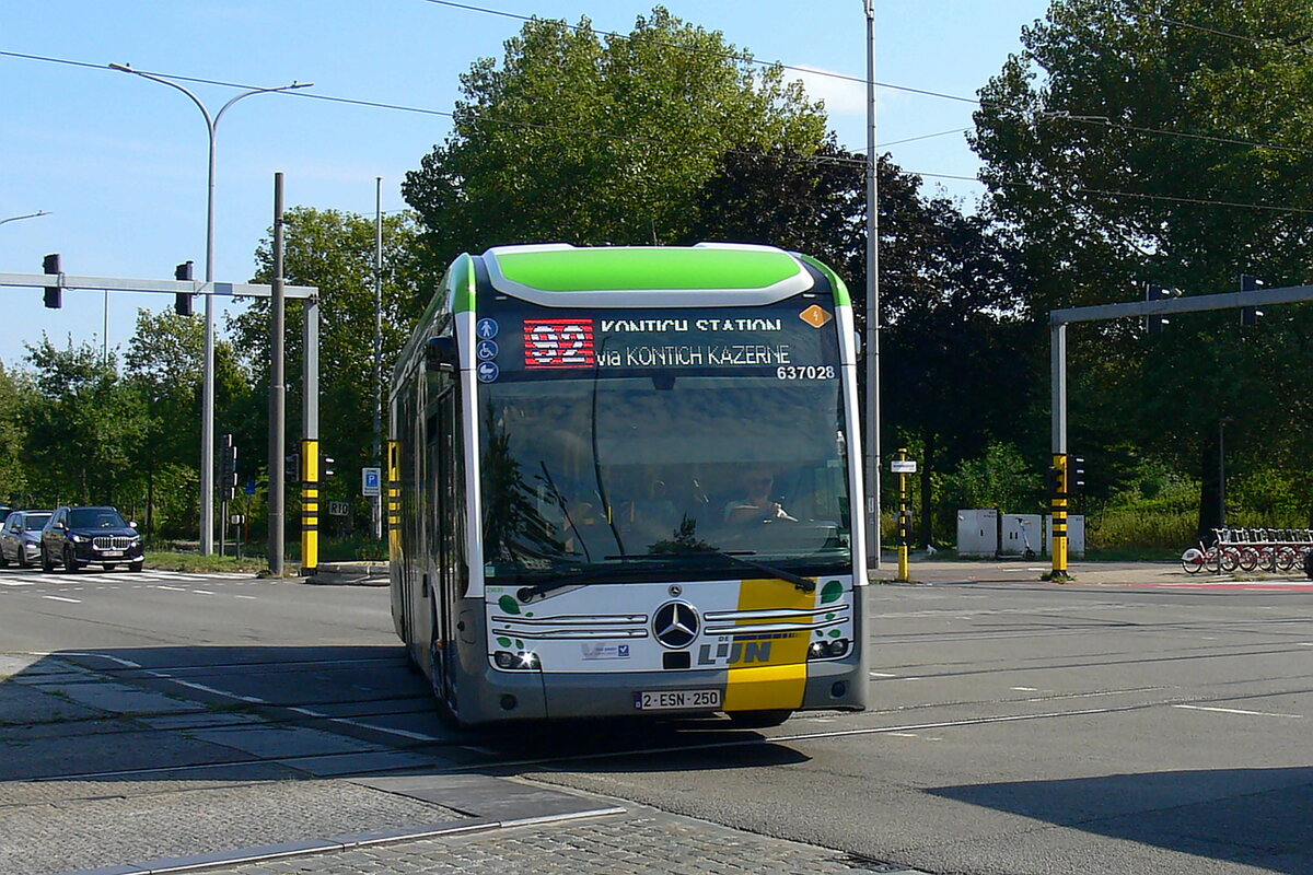 De Lijn 637028 Mercedes-Benz e-Citaro als Linie 92:
Berchem Station - Kontich Station.
02-09-2024
