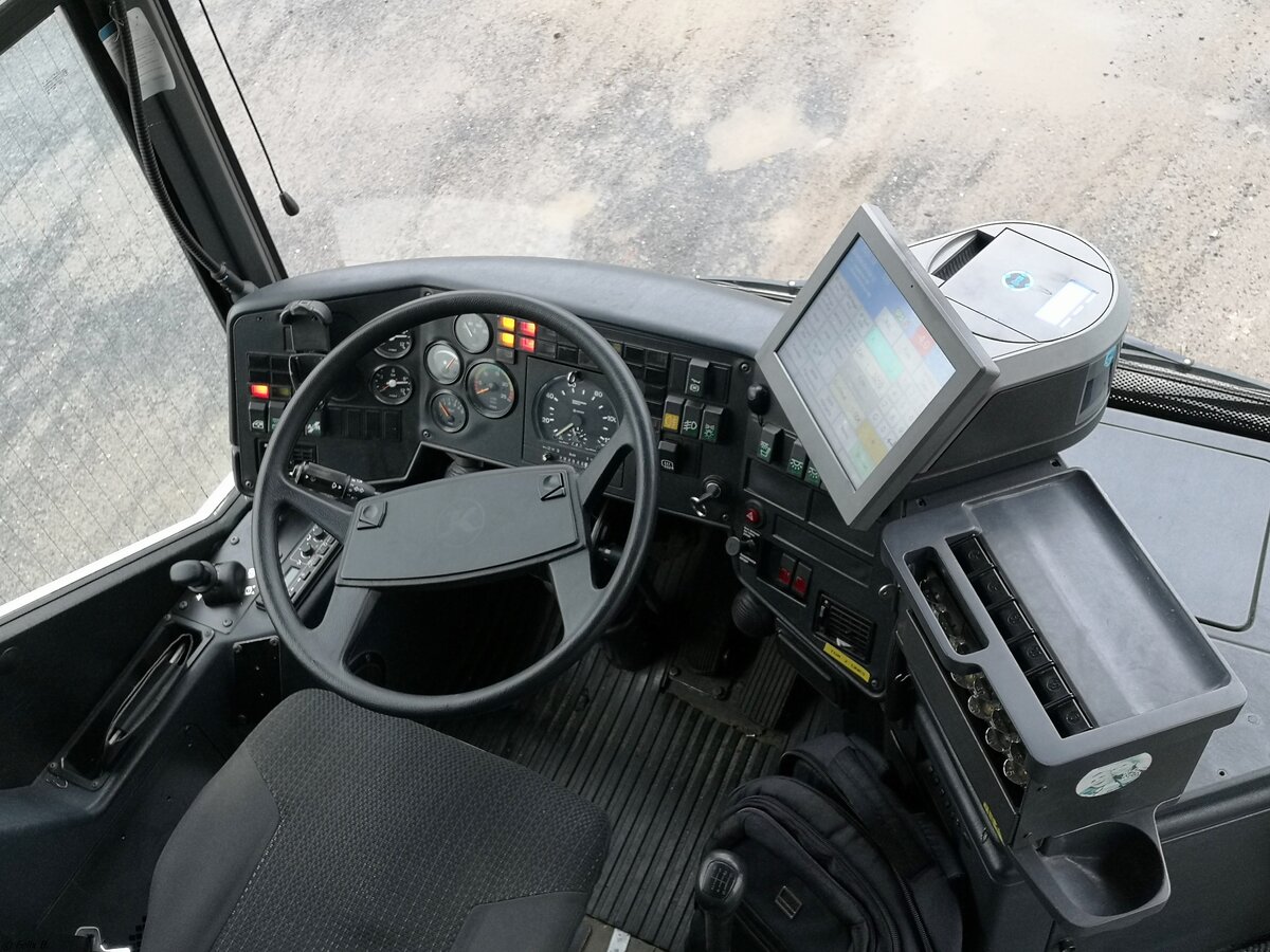 Der Fahrerarbeitsplatz eines Setra 315 UL der MVVG in Bredenfelde am 14.01.2021