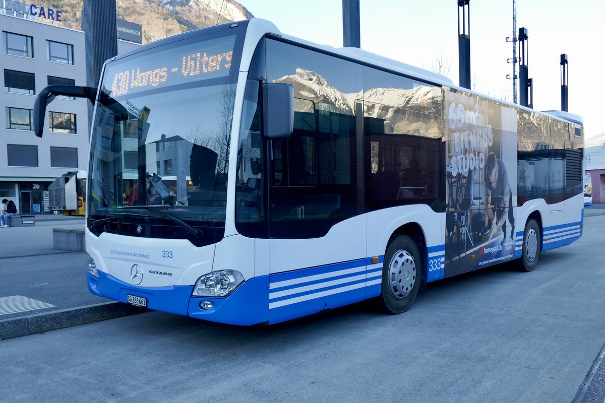 Der MB C2 K 333 von BSW steht am 16.2.19 vor dem Bahnhof Sargans.