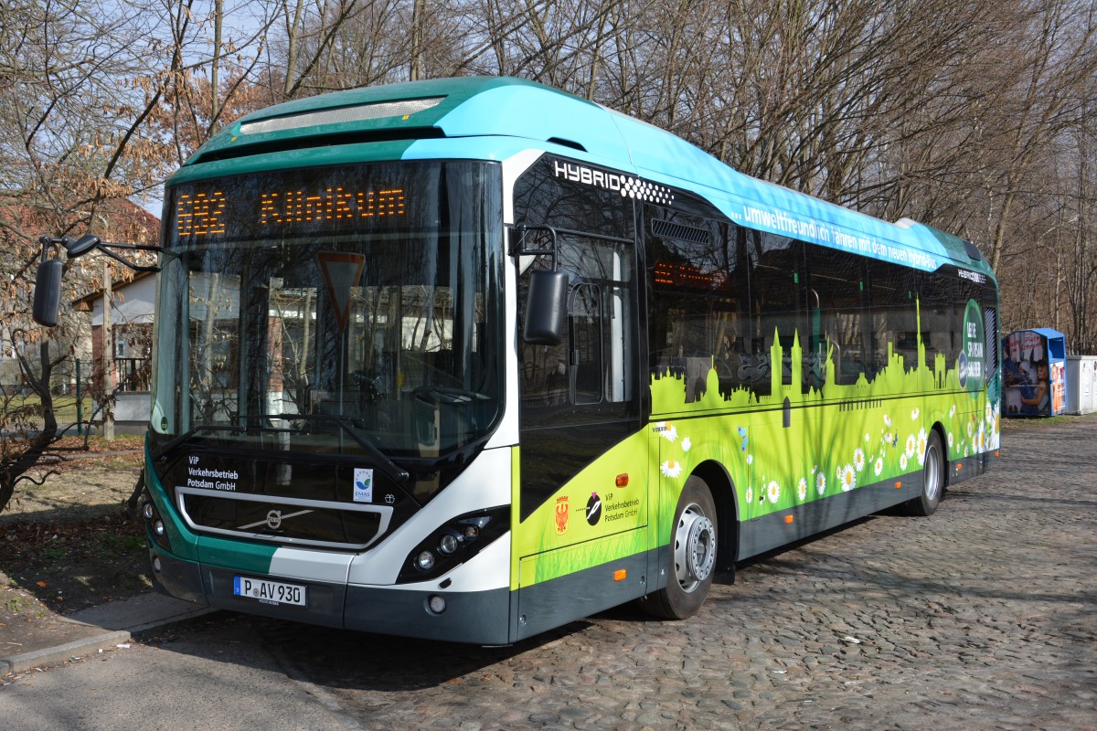 Der neuste Bus bei der VIP (P-AV 930). Mehr als 300 000ࢬ kostete dieser Bus (Quelle: MAZ) der nun Potsdam leise, sparsam und sauber im ÖPNV unterstützt. Aufgenommen am 02.03.2014.