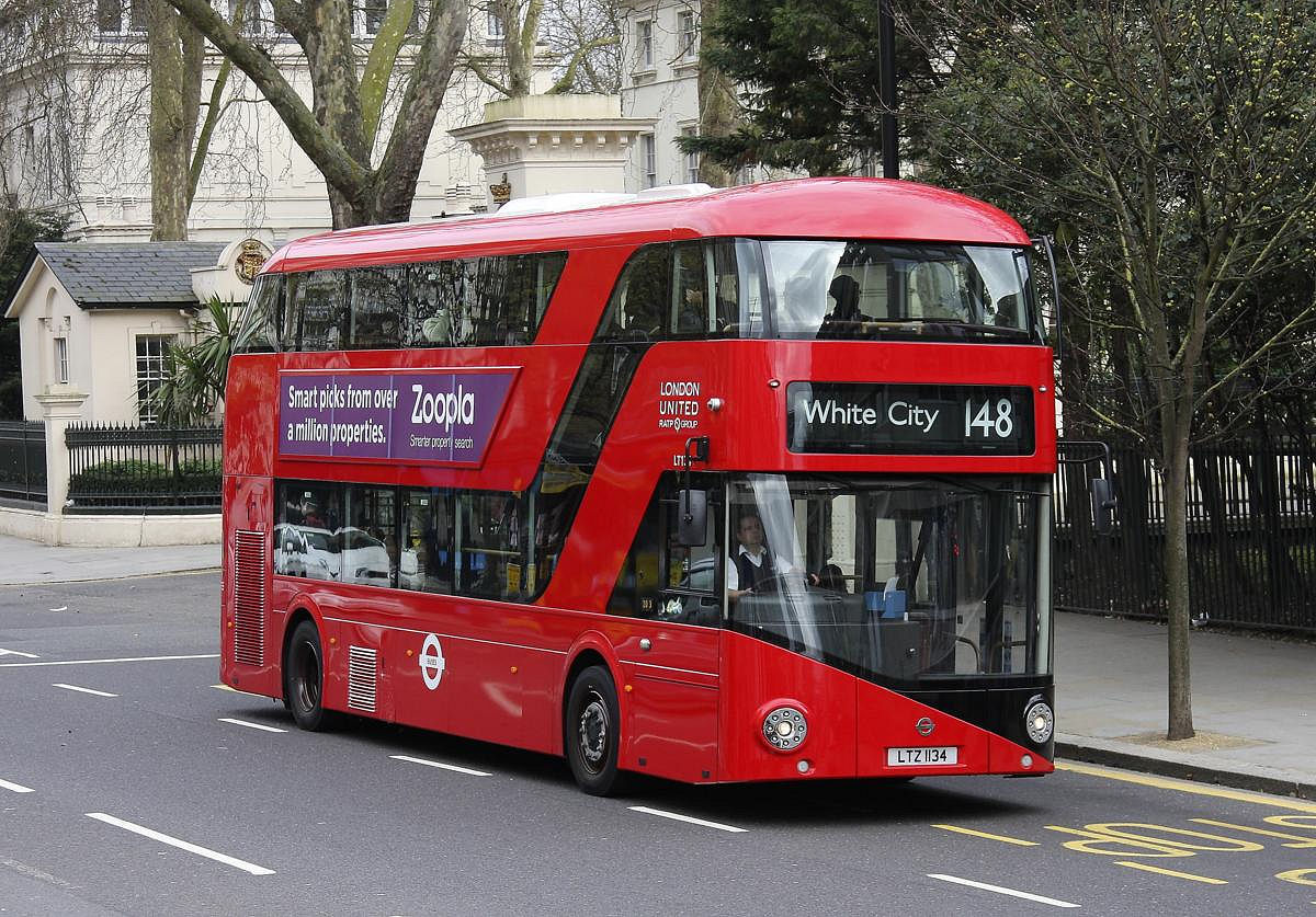 Dieser moderne Doppelstockbus war am 20.03.2014 auf der Linie 148 in London eingesetzt. 