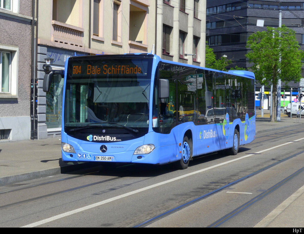 distribus - Mercedes Citaro EM.250.AM unterwegs in der Stadt Basel am 10.05.2022