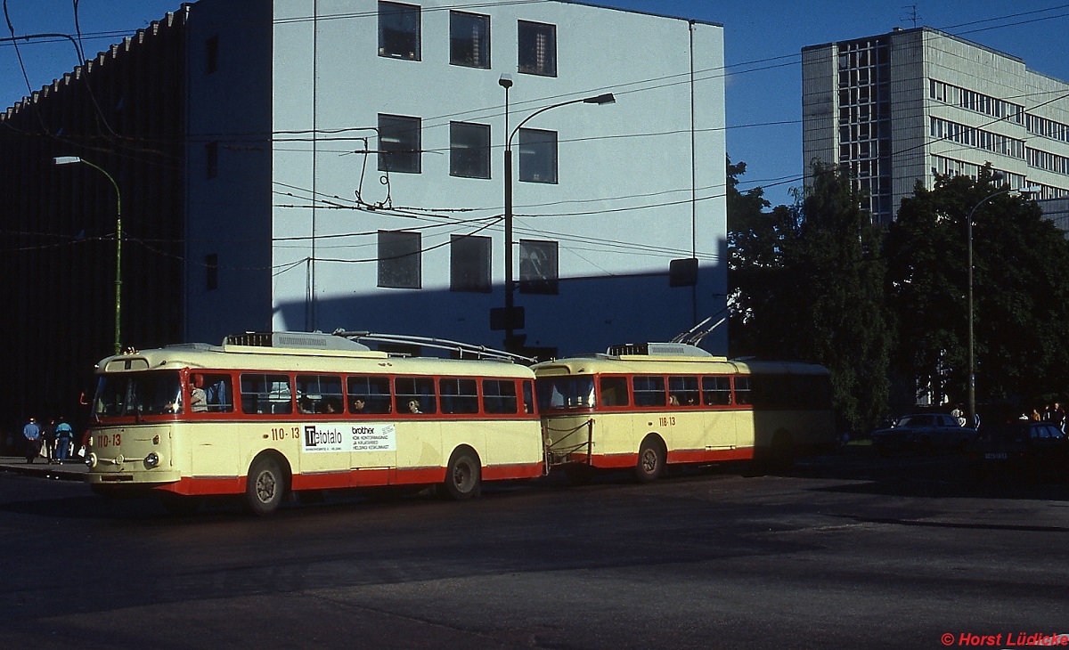 Doppel-Obus 110-13 und 118-13 vom Typ Skoda 9Tr im Juni 1990 in Tallinn.