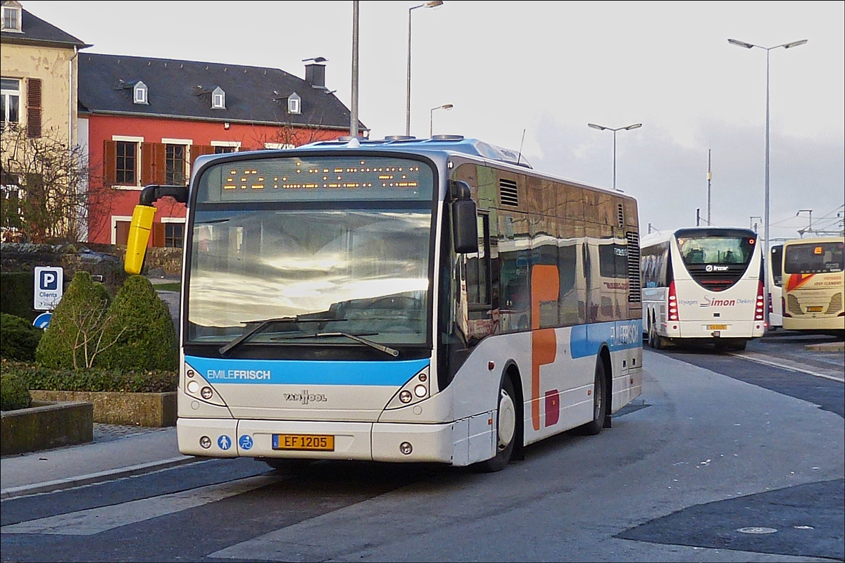 EF 1205, Vanhool A300, von Emile Frisch, gesehen am Bahnhof in Mersch. 01.2019