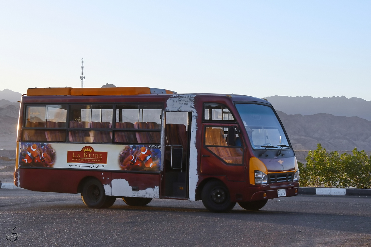 Ein Bus im Dezember 2018 in Medina auf der Sinai-Halbinsel.