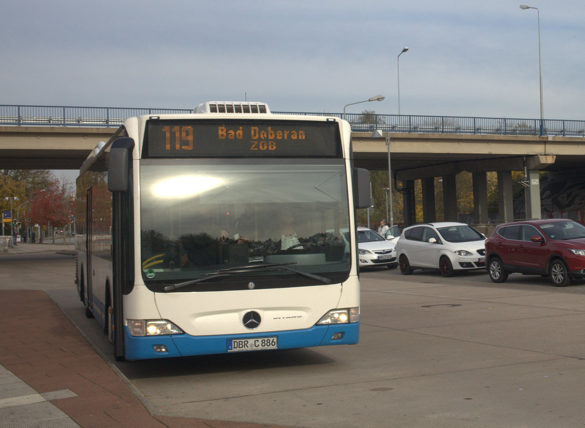 Ein Bus der Linie 119 Busbahnhof Lütten-Klein. 01.11.2018 11.59 Uhr.
