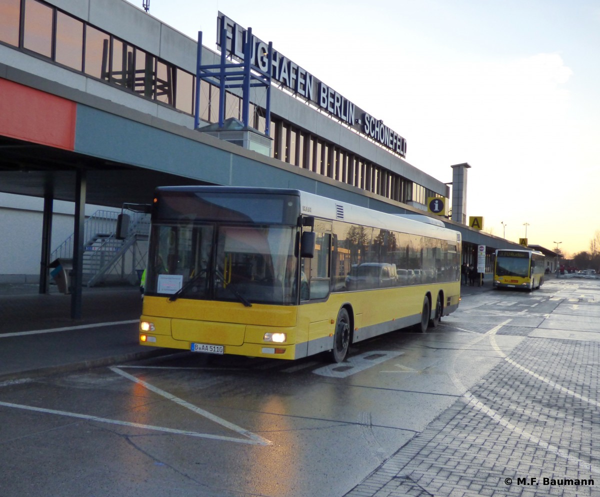 Ein MAN-NL 313-15 der Fa. Tempelhofer Ex BVG als S-Bahn SEV am Flughafen Schönefeld, 9.1.16