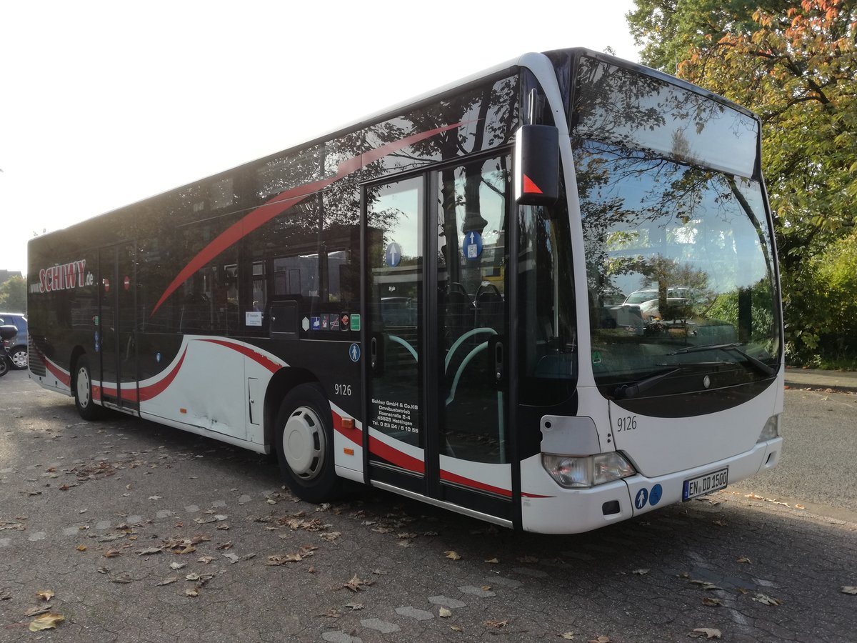 Ein MB O530 Facelift von Schiwy Reisen mit der Wagennummer 9126 in Willich. | 13.10.2017