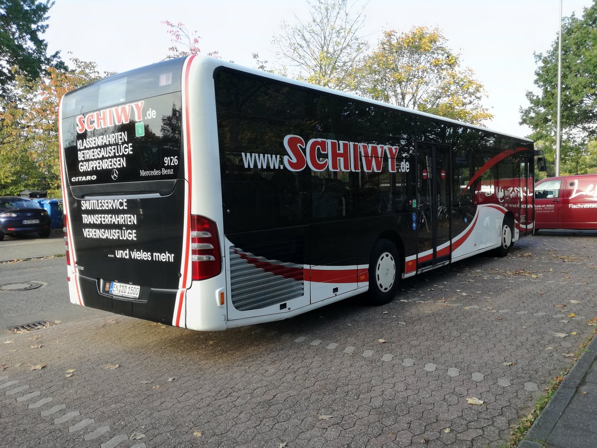 Ein MB O530 Facelift von Schiwy Reisen mit der Wagennummer 9126 in Willich. | 13.10.2017