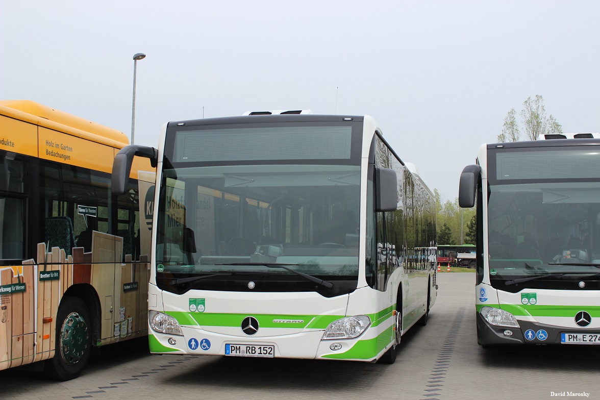 Ein neuer Fahrzeugtyp bei der VGBelzig ist der Citaro C2LEÜ. PM-RB 152 ist einer von der ersten Lieferung im April beschafften Fahrzeugen. Er wurde auf BT Brandenburg zugeteilt wo ich diesen auch aufnahm. 25.04.2015 
