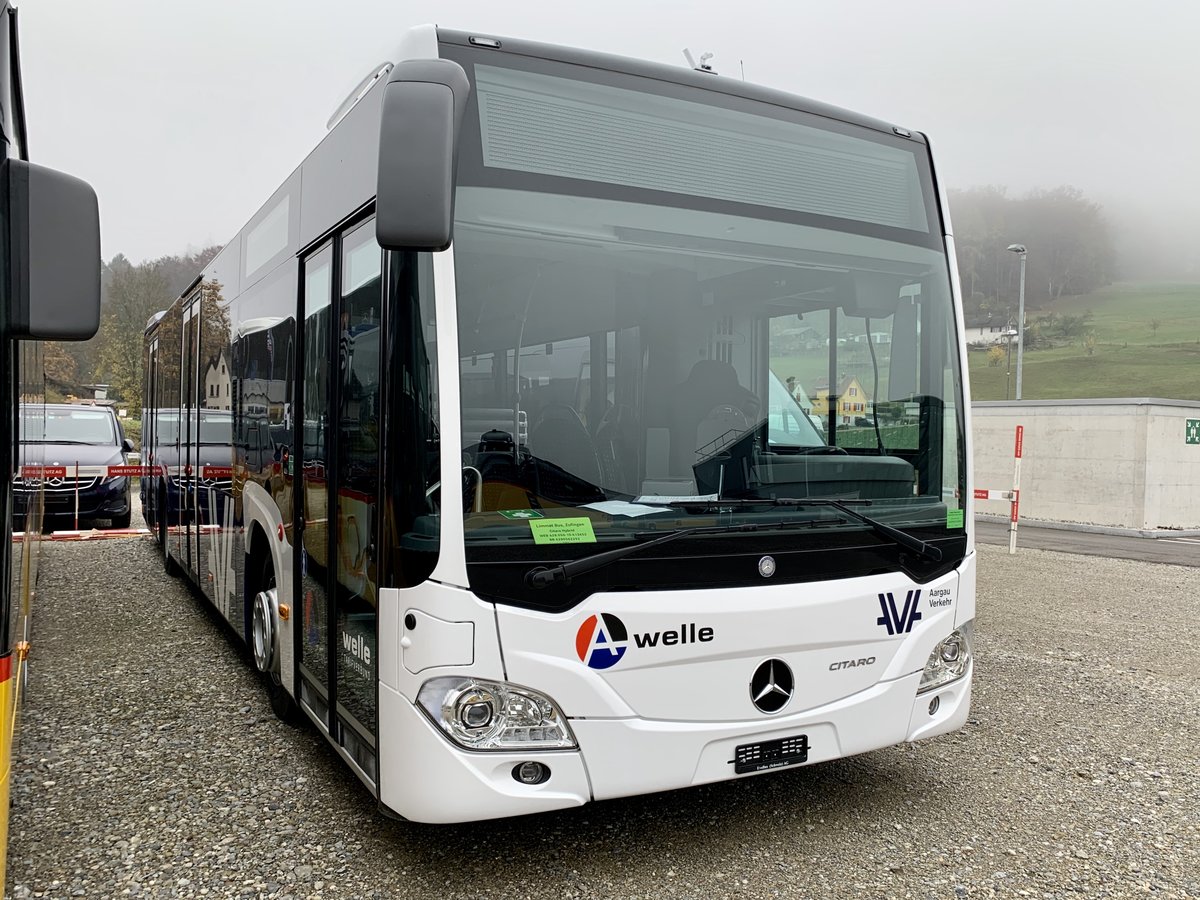 Ein weiterer neuer MB C2 hybrid für Limmat Bus am 11.11.20 bei Evobus in Winterthur.