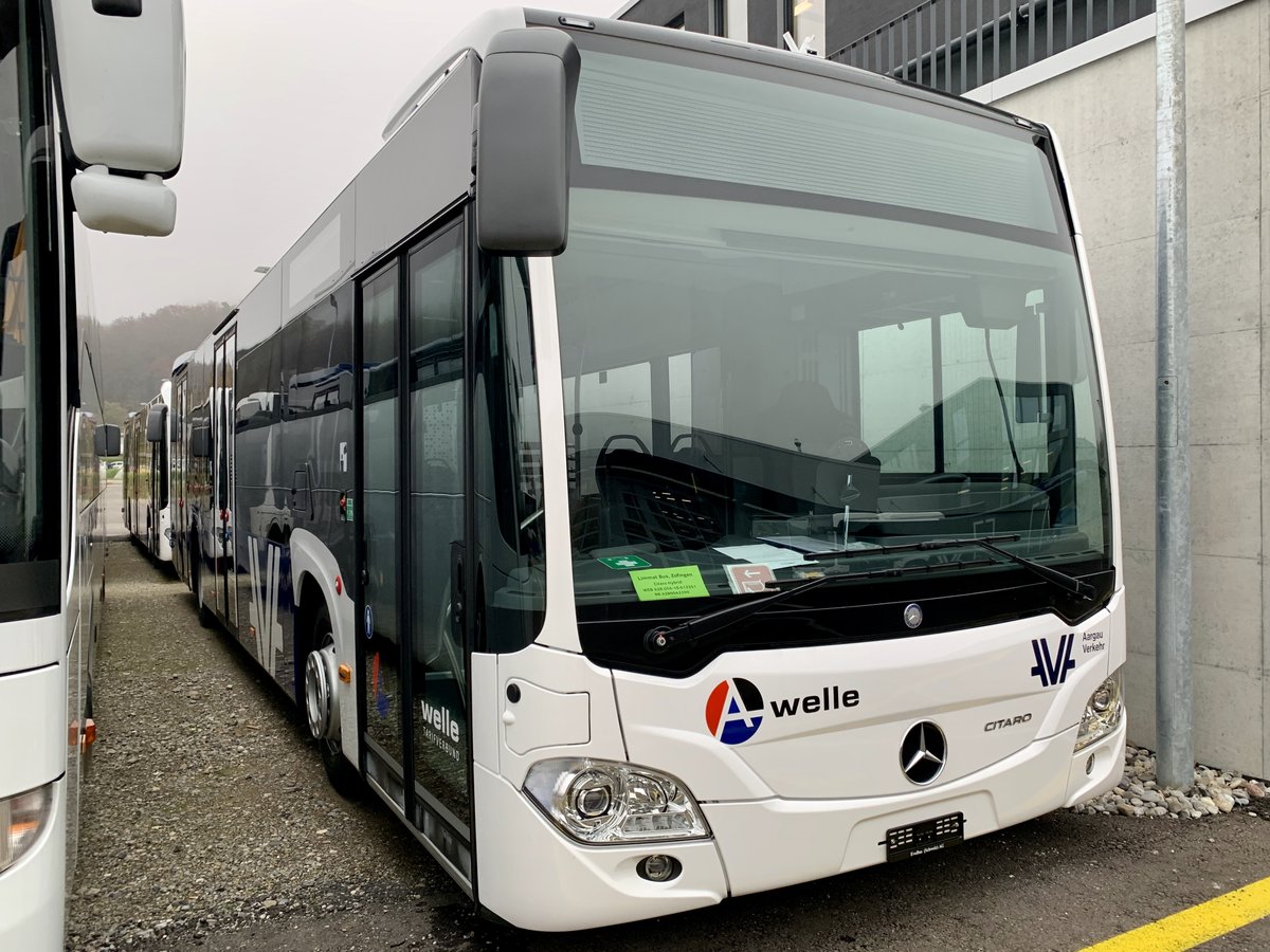 Ein weiterer neuer MB C2 hybrid für Limmat Bus der am 11.11.20 bei Evobus in Winterthur steht.