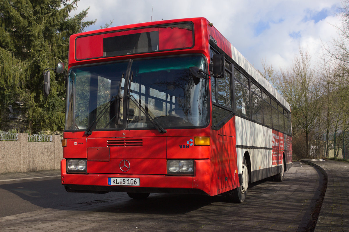 Einer der ältesten Fahrzeuge von Schary-Reisen ist dieser O405 ehemals Reisedienst Lücke. 
Seit etwa 2 Jahren dürfte dieser auch mit einem H-Kennzeichen durch die Gegend fahren. 

Hier stand das Fahrzeug im Februar 2018 in Otterberg. 