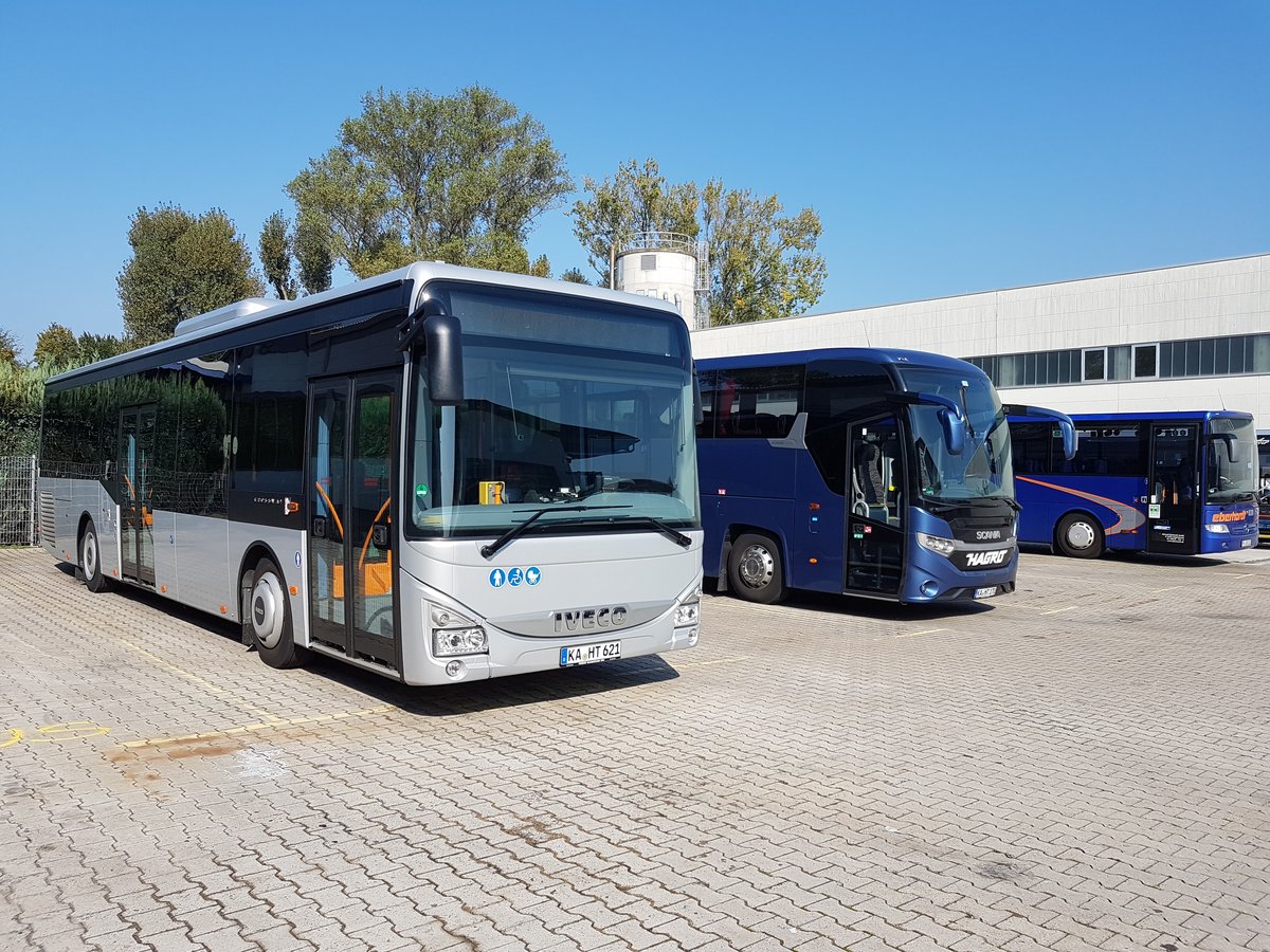 Einer von zwei neuen Iveco Crossway für den Karlsruher Linienverkehr von Hagro Transbus. Aufgenommen in KA-Hagsfeld am 23.09.2017.