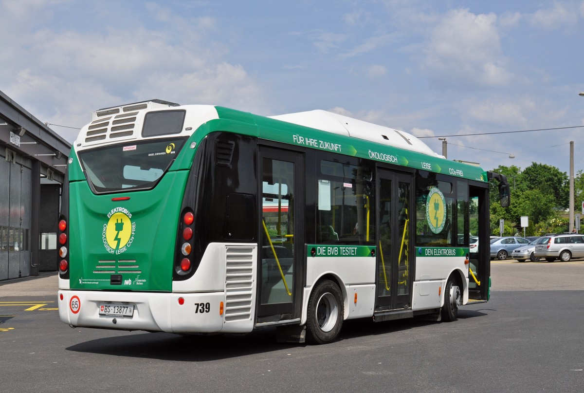 Elektro Test Bus von RAMPINI ist bereit für die Einsätze auf den Linien 35/45. Hier steht der Bus auf dem Hof der Garage Rankstrasse. Die Aufnahme stammt vom 23.05.2015.