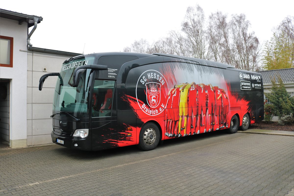 Emil Lang Busbetrieb Mercedes Benz Travego Teambus SC Hessen Dreieich am 02.02.19 in Dreieich. Ich durfte durch nachfragen Fotos machen 