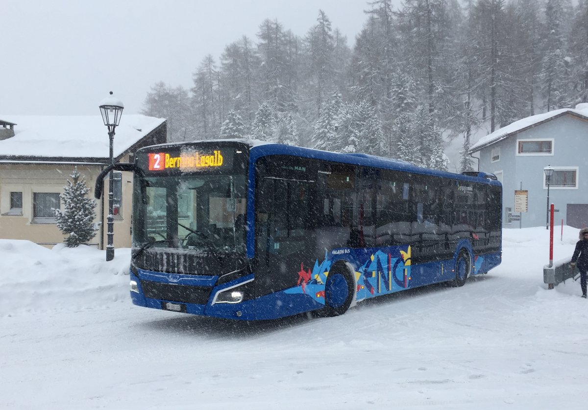 Engadin Bus, St.Moritz. MAN Lion's City 12 (GR 100'112) in Sils Maria, Fainera. (28.12.2020)