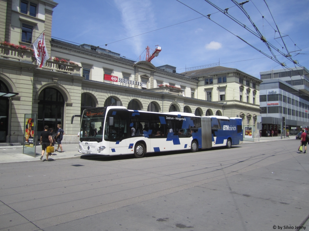 Entgleisung Winterthur 2018: Eurobus (ETH-Shuttle) Nr. 71 (Mercedes Citaro C2 O530G) am 16.6.2018 beim Winterthurer Hauptbahnhof. Die Werktags jeweils auf dem ETH-Schuttle eingesetzten Busse sind an Wochenenden sehr oft auf geplanten, wie auch ungeplanten Bahnersatzverkehren unterwegs.