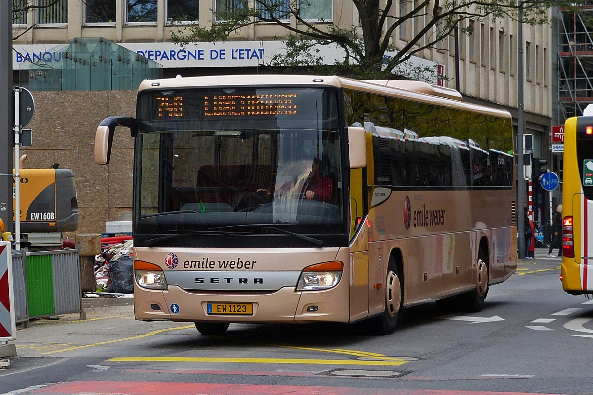 EW 1123, Setra S 415 UL von Emile Weber, im Bild festgehalten in der Stadt Luxemburg.  14.10.2020