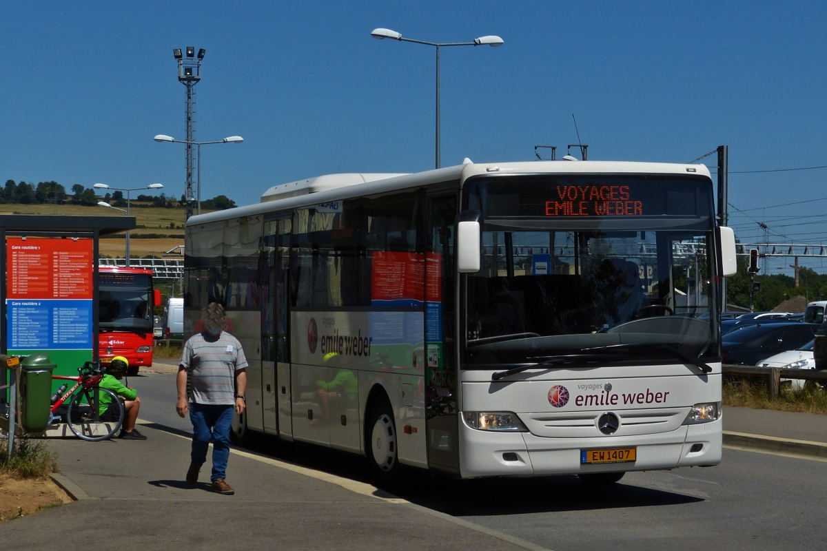 EW 1407, Mercedes Benz Integro von Emile Weber am Busbahnhof 2 in Ettelbrück.  21.07.2020