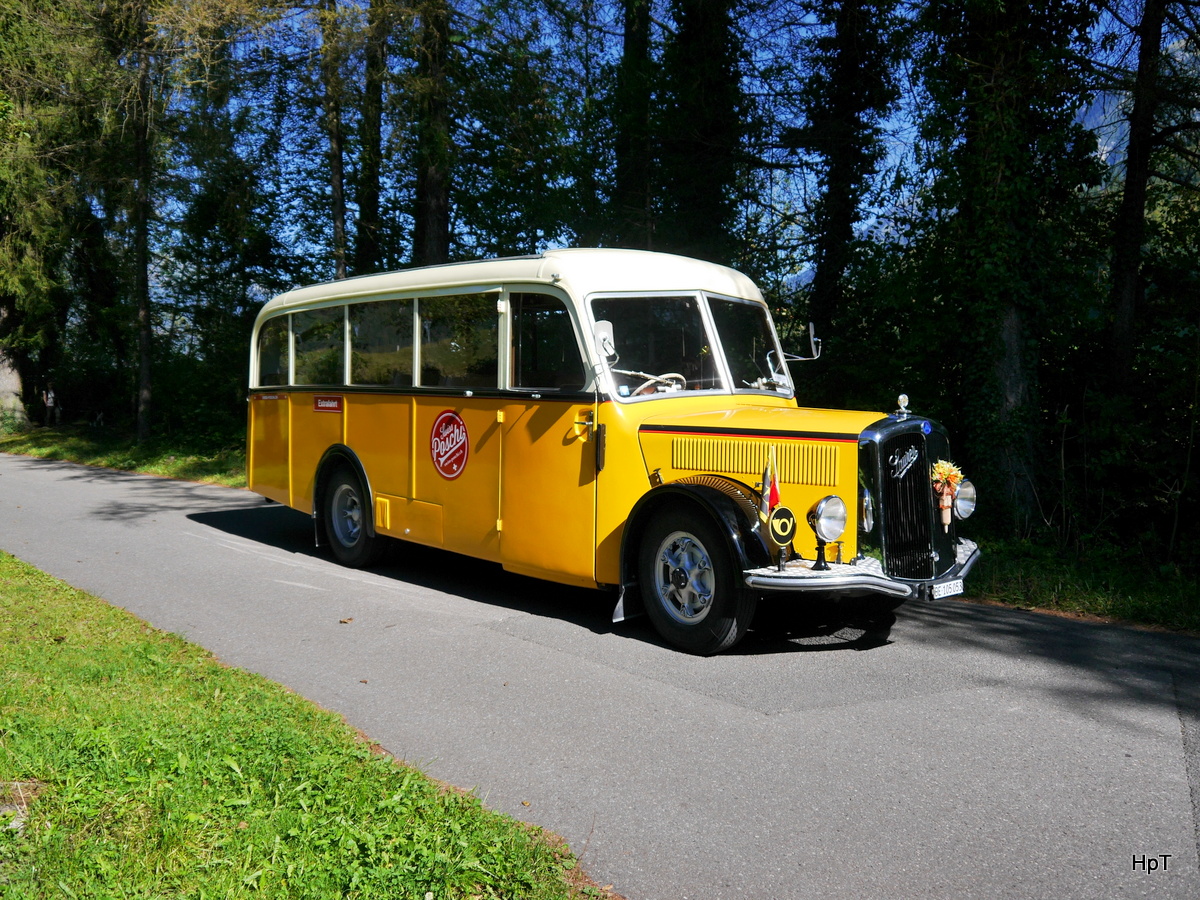 Ex PTT - Saurer Postauto unterwegs bei Wilderswil am 30.09.2016