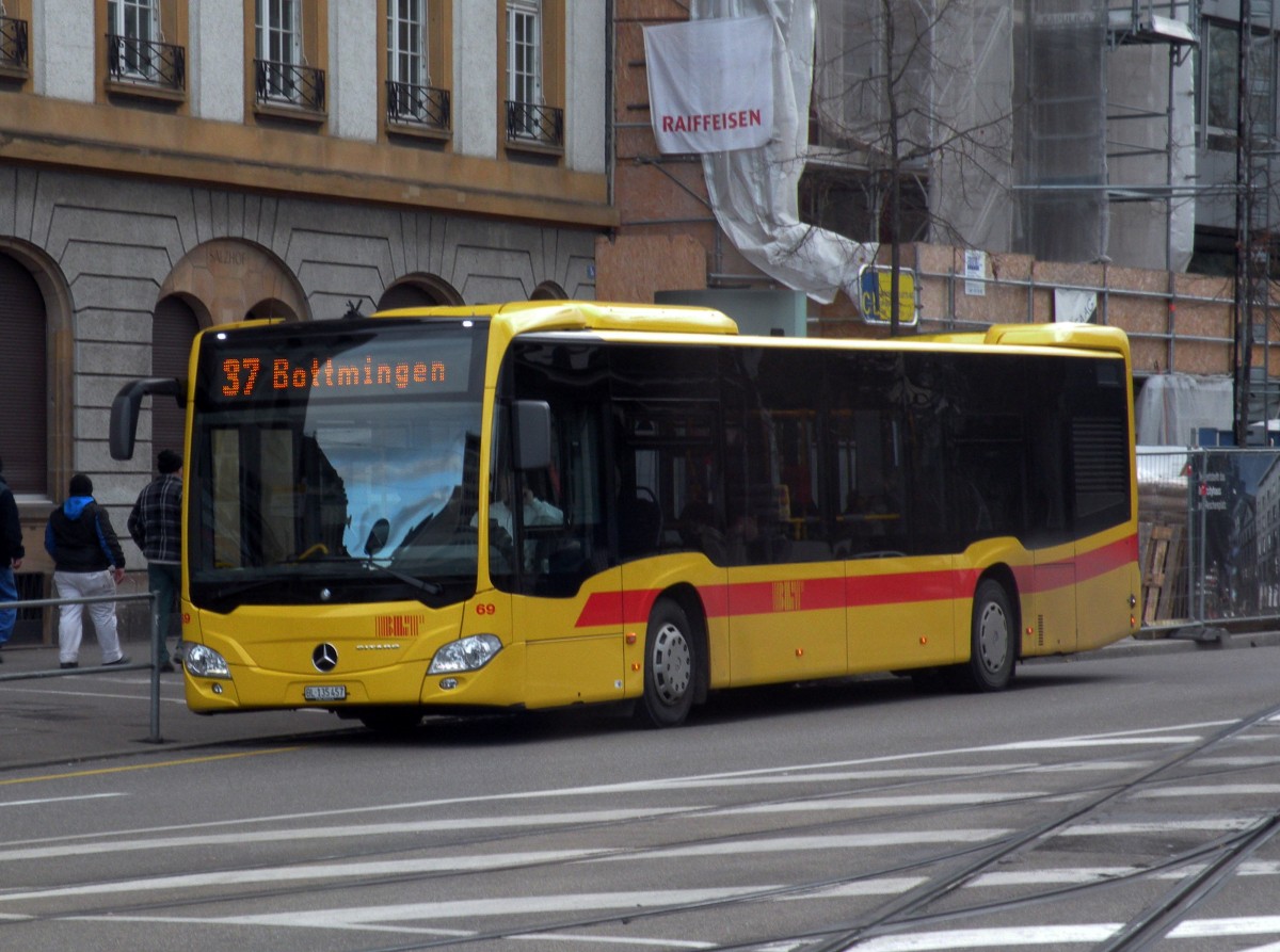 Fabrikneuer Mercedes Citaro mit der Betriebsnummer 69 auf der Linie 37 an der Endhaltestelle am Aeschenplatz. Die Aufnahme stammt vom 02.12.2013.