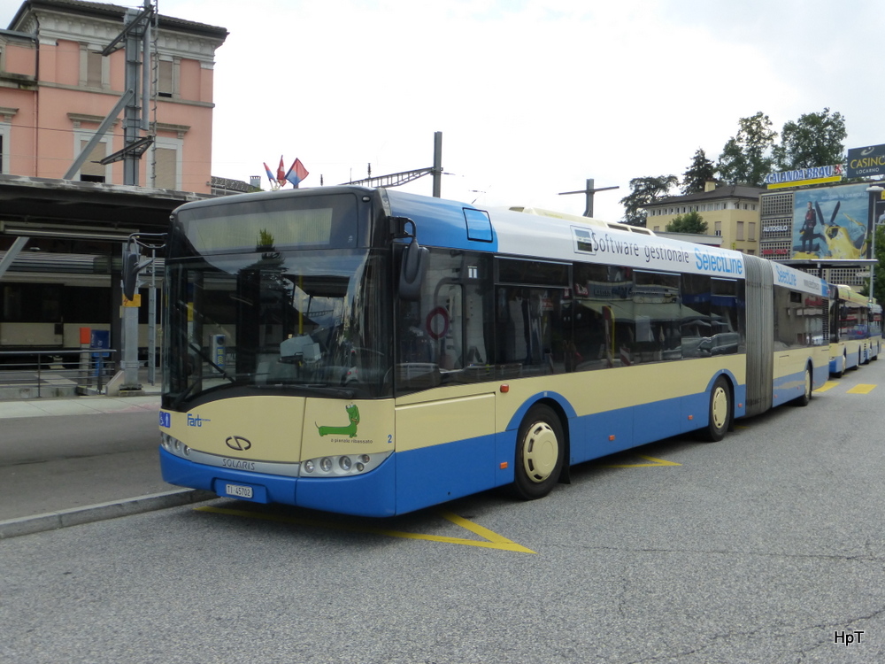 FART - Solaris Nr.2  TI  45702 bei den Haltestellen beim Bahnhof Locarno am 23.08.2014