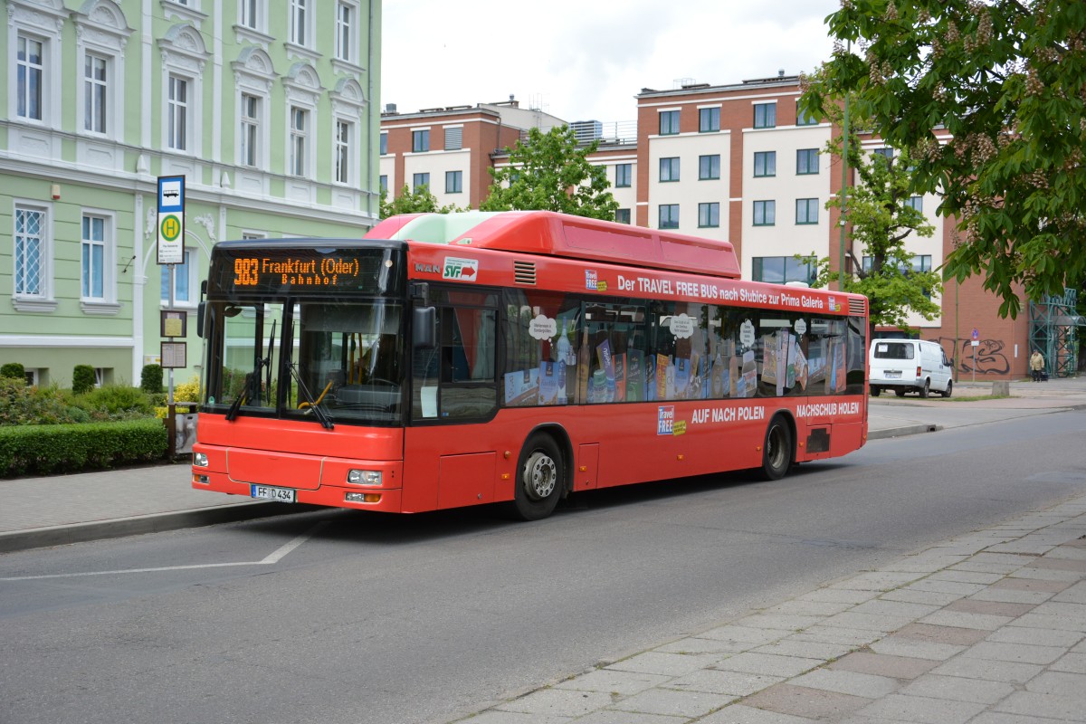 FF-O 434 auf der Linie 983. Aufgenommen am 10.05.2014 Slubice Polen.