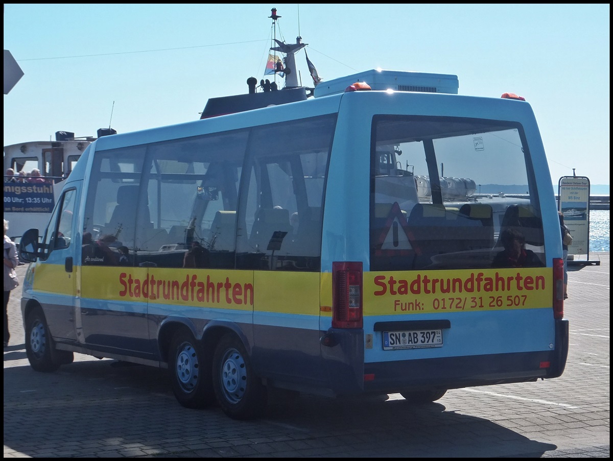 Fiat Ducato von Stadtrundfahrten Schwerin im Stadthafen Sassnitz am 06.09.2013