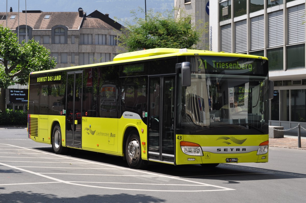 FL-39843 fährt am 04.07.2015 auf der Linie 21. Aufgenommen wurde ein Setra S 415 NF / Vaduz Liechtenstein.
