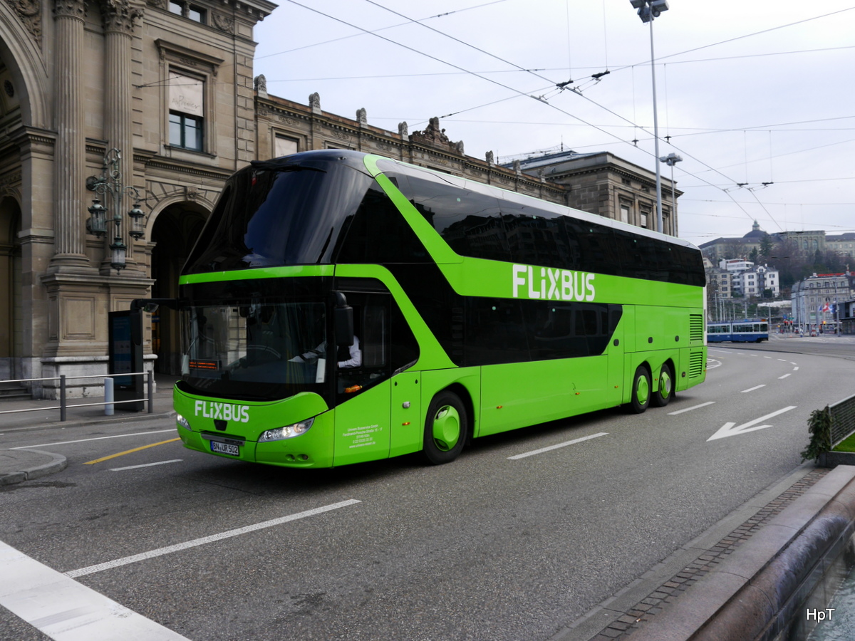 FLIXBUS - Neoplan unterwegs in Zürich am 28.01.2018