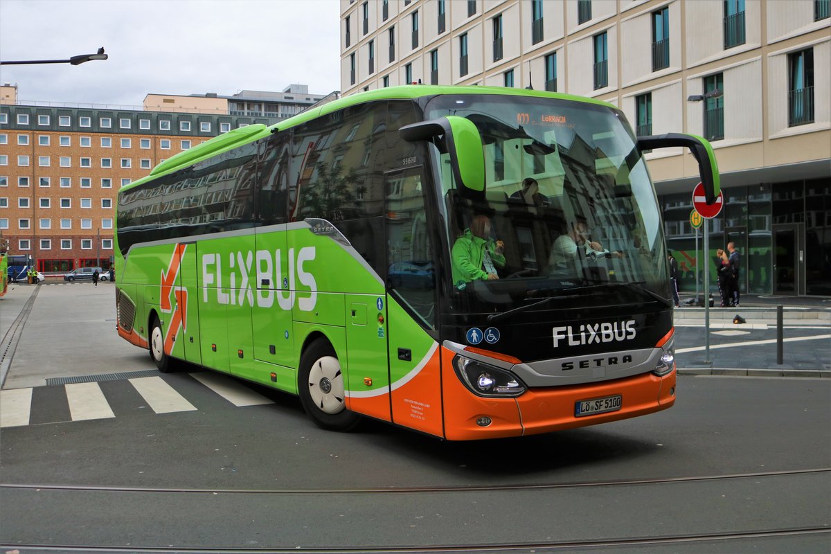 FlixBus Setra 5000er am 05.10.19 in Frankfurt am Main