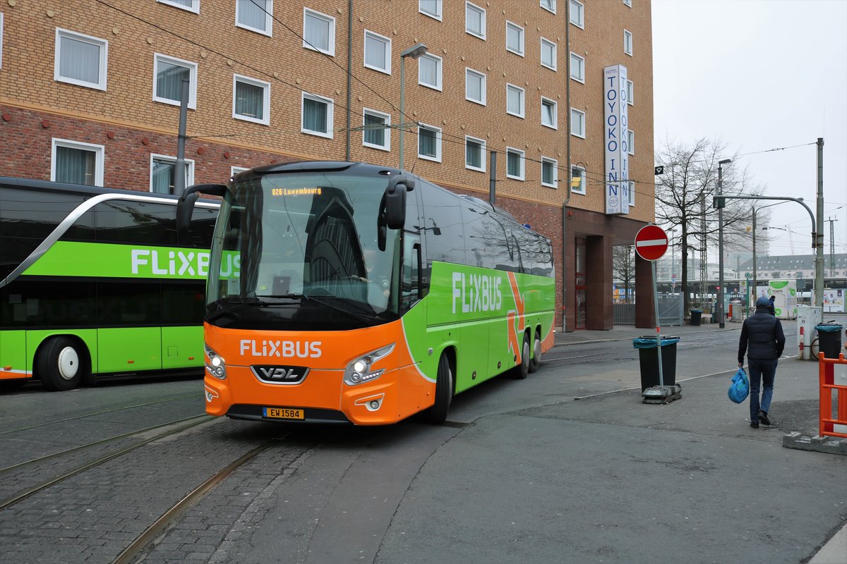 Flixbus VDL Futura am 27.01.18 in Frankfurt am Main Busbahnhof (Südseite Hbf)