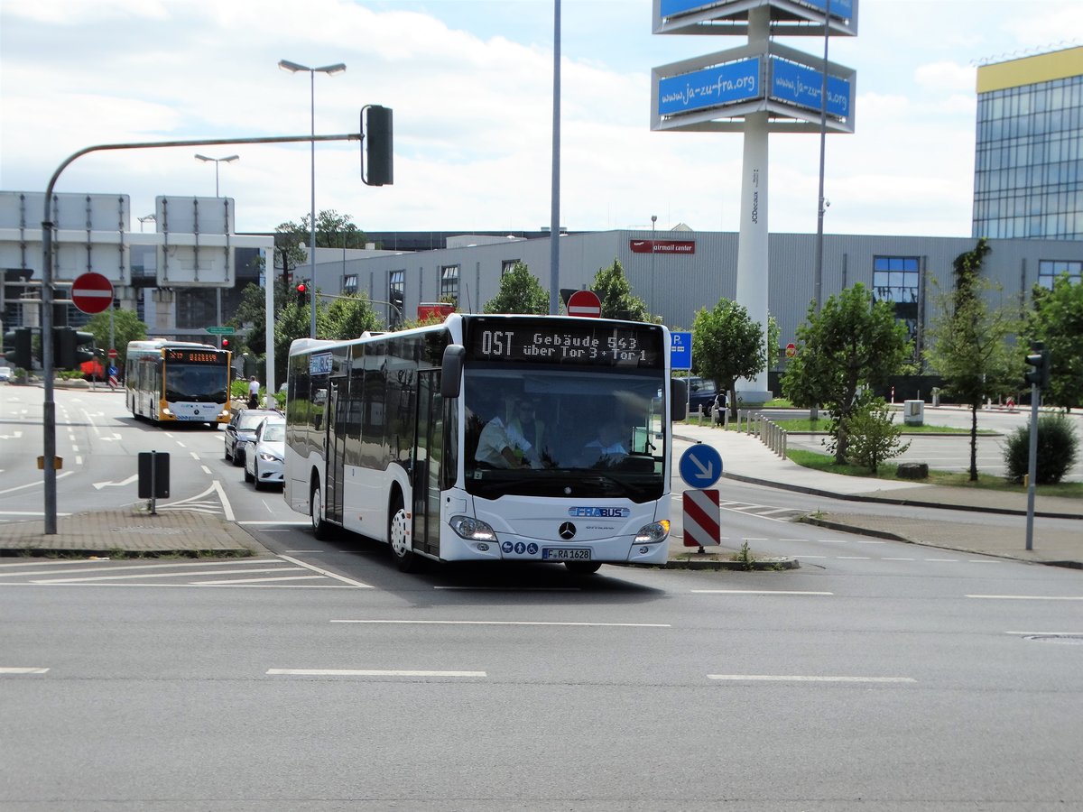 FraBus Mercedes Benz Citaro 2 am 29.07.17 am Frankfurter Flughafen 