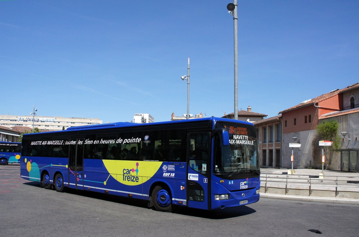 Frankreich / Région Provence-Alpes-Côte d'Azur / Bus Marseille: Irisbus Arway von Cartreize (Conseil Départemental des Bouches-du-Rhône), aufgenommen im April 2017 am Bahnhof Marseille Saint-Charles in Marseille.