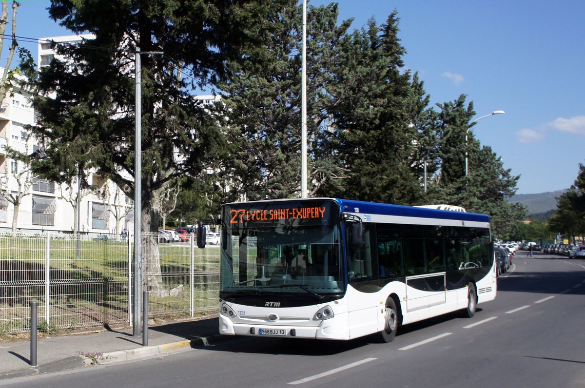 Frankreich / Stadtbus Marseille: Heuliez GX 327 (Wagen 1131) von RTM (Régie des Transports Metropolitains) Marseille, aufgenommen im April 2017 an der Metrostation  La Rose - Technopôle de Château-Gombert  in Marseille.