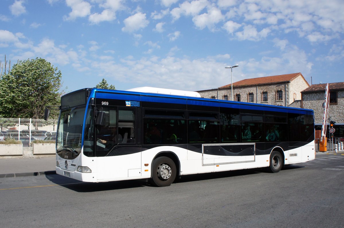 Frankreich / Stadtbus Marseille: Mercedes-Benz Citaro (Wagen 969) von RTM (Régie des Transports Metropolitains) Marseille, aufgenommen im April 2017 an der Metrostation  Bougainville  in Marseille.