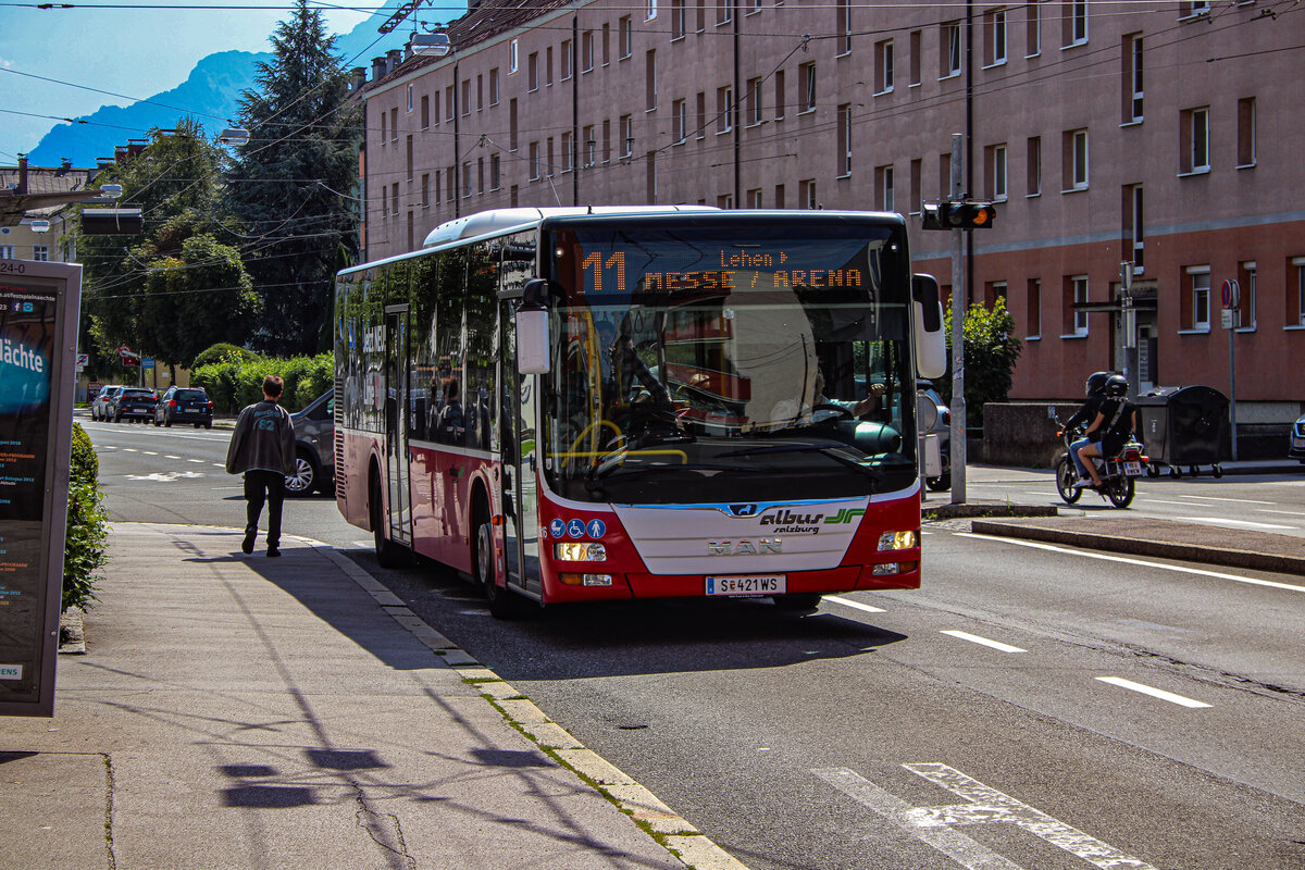 Früher: wiener Dr. Richard, jetzt: Salzburger Albus. S 421 WS auf der damals neuen Albus Linie 11