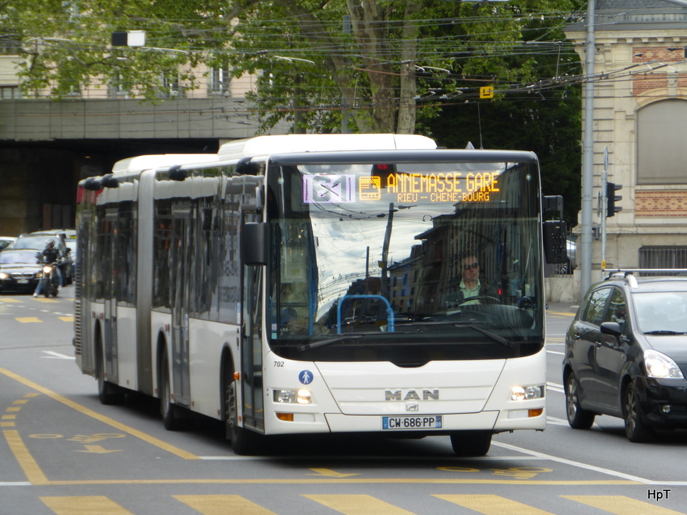 Genf - MAN Lion`s City  Nr.702 CW.686.PP unterwegs auf der Linie 61 in der Stadt Genf am 09.05.2014