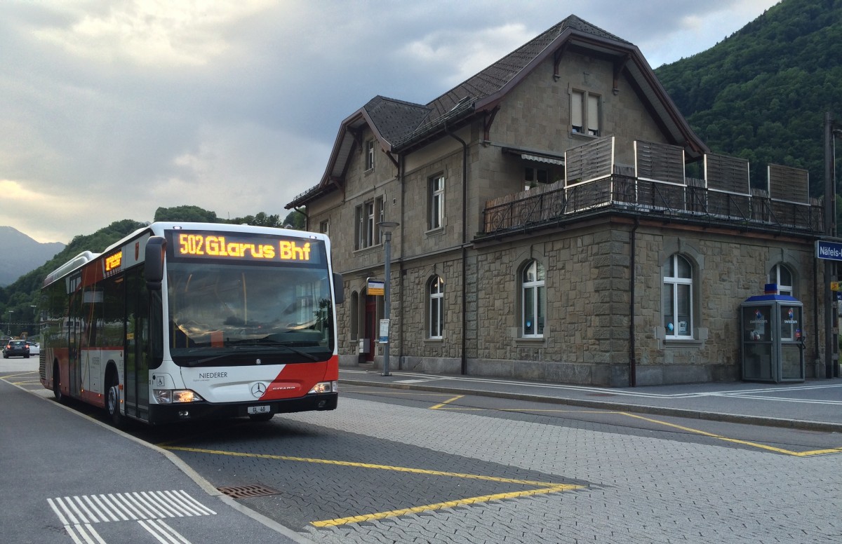 GlarnerBus/ NIEDERER AUTOBETRIEB, Mercedes-Benz Citaro LE (GL 40/ Nr. 13) am 30.07.2014 beim Bahnhof Näfels-Mollis. Der Bus verkehrte auf der Linie 502 via Mollis nach Glarus. 